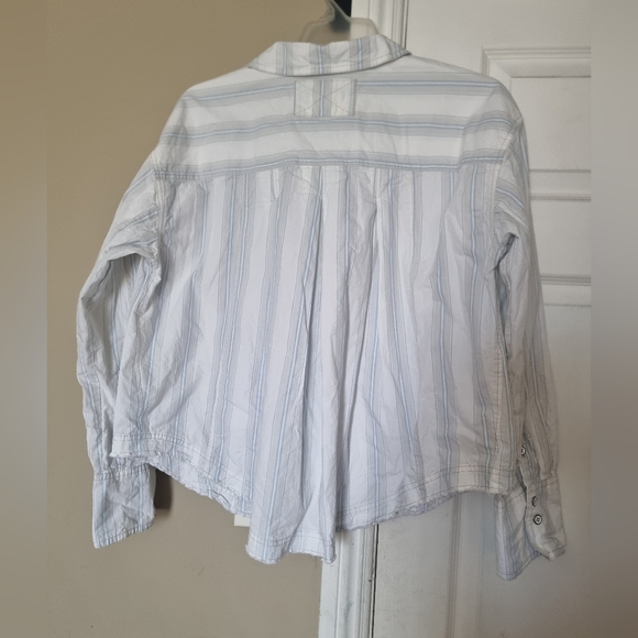 We The Free Light Blue & White Striped Button-Down Shirt - Picture 4 of 7